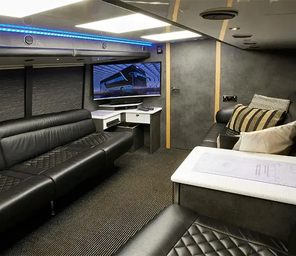 ROAD BEDzzz onboard lounge